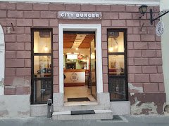 City Burger Promenada Mall - image 7