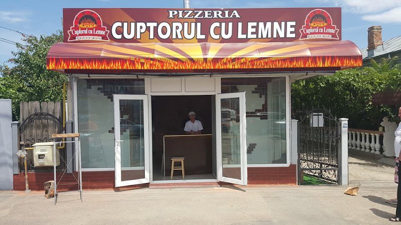 Cuptorul cu Pizza