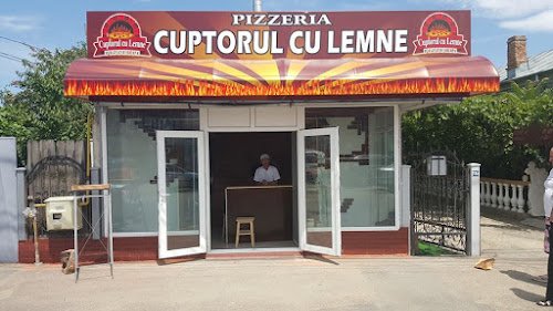 Cuptorul cu Pizza