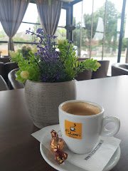 Gold Café - image 10