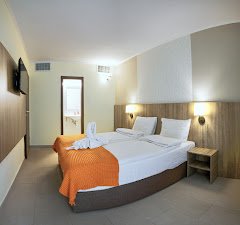 Hotel Piccadilly - image 2