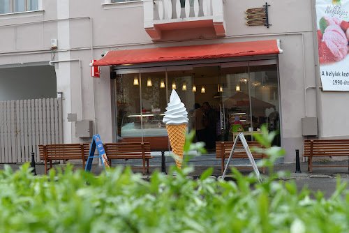 Ice Cream Shop