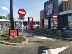 KFC Brăila Drive-Thru - image 8