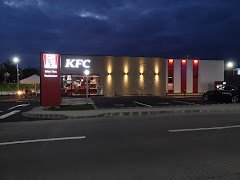 KFC Miercurea Ciuc Drive-Thru - image 11