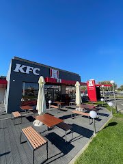 KFC Slobozia Drive-Thru - image 1