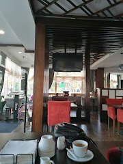 Kyos Cuisine Bar - image 6