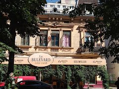 La Bulevard - image 1