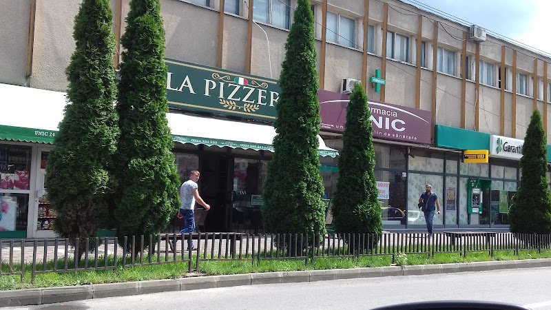 La Pizzeria