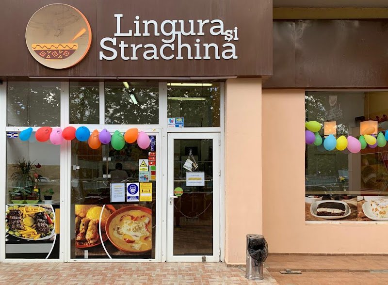 Lingura și Strachina