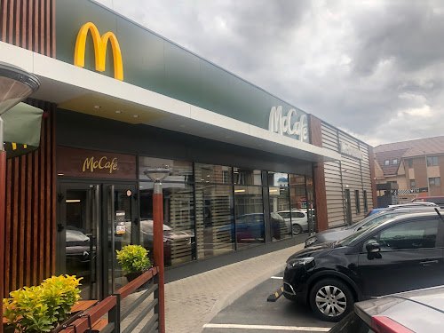 McDonald’s Lacul Roșu