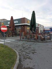 McDonald's Pitești Nord - image 1