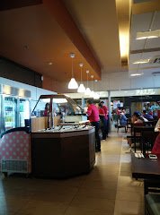 Pizza Hut - image 10