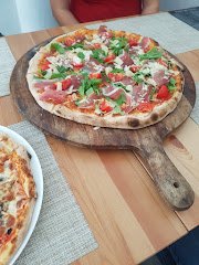 pizza passione ghimbav - image 2