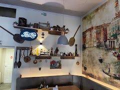 Pizzeria Al Forno Centru - image 10