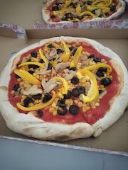 Pizzeria La Vecinu Nelu - image 8