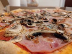 Premium Pizza - image 2