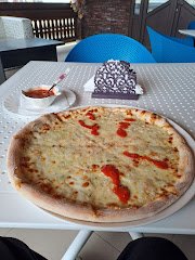 Restaurant & Pizza Family - image 12