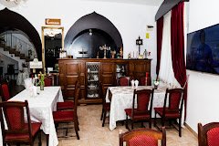 RESTAURANT CORVINIANA - image 3