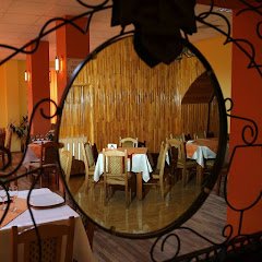 Restaurant Orastie - Coroana - image 1