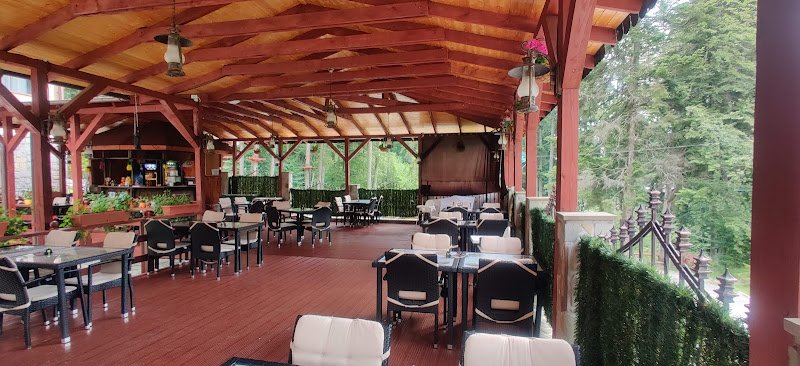 Safari Club Restaurant Sinaia