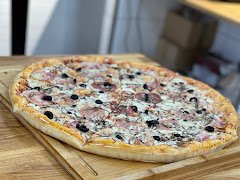 Stage Pizza - image 10