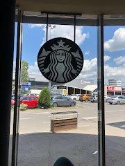 Starbucks - image 10