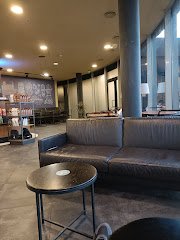 Starbucks - image 9