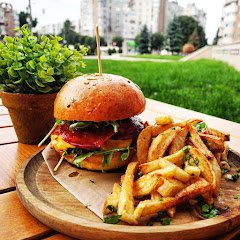 The Fking Burger Năvodari - image 9