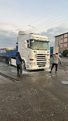 Truck wash restorant - image 1