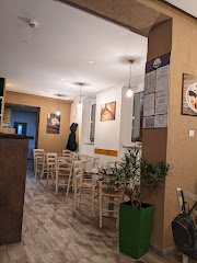 Via Napoli Pizzeria Ristorante - image 6