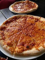 William’s Pizzeria - image 8